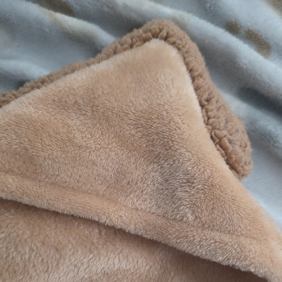 Grogu Baby Yoda Kids Hooded Blanket – Star Wars Cozy Fleece Throw - Picture 7 of 10